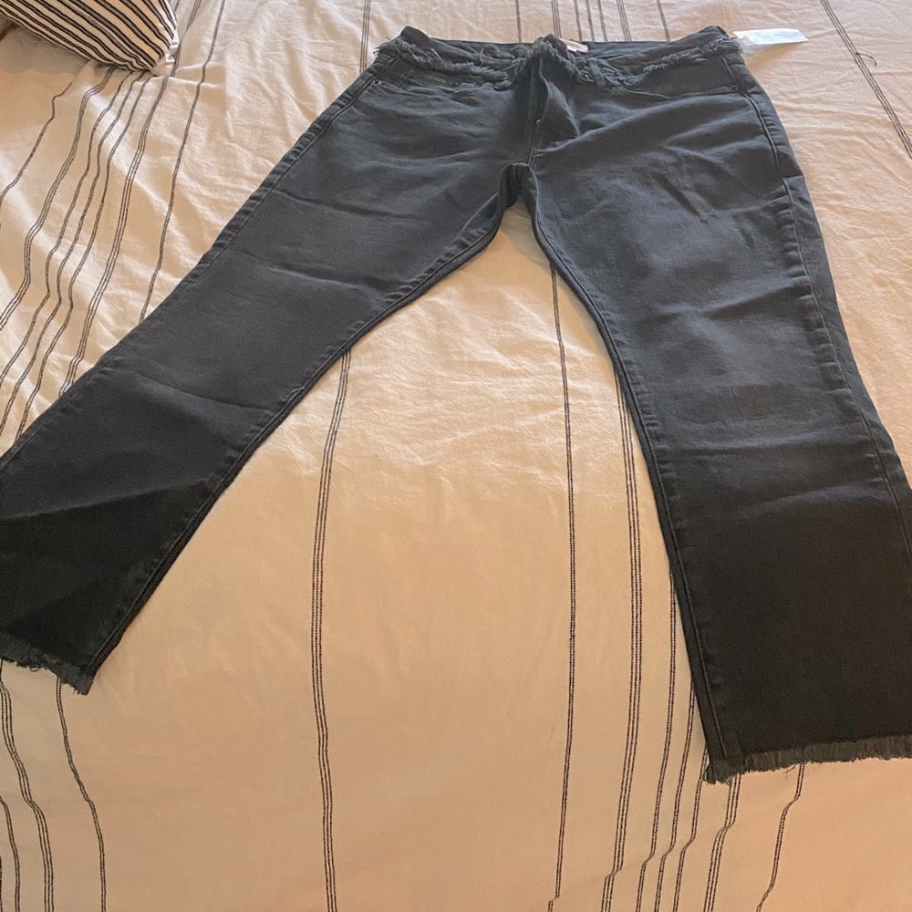 Good American Girlfriend crop black jeans